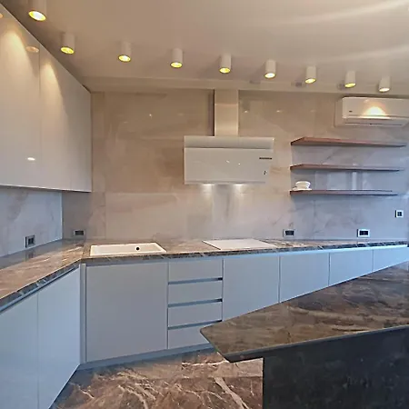 Apartment Island Look