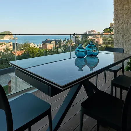 Alacritas Apartment *